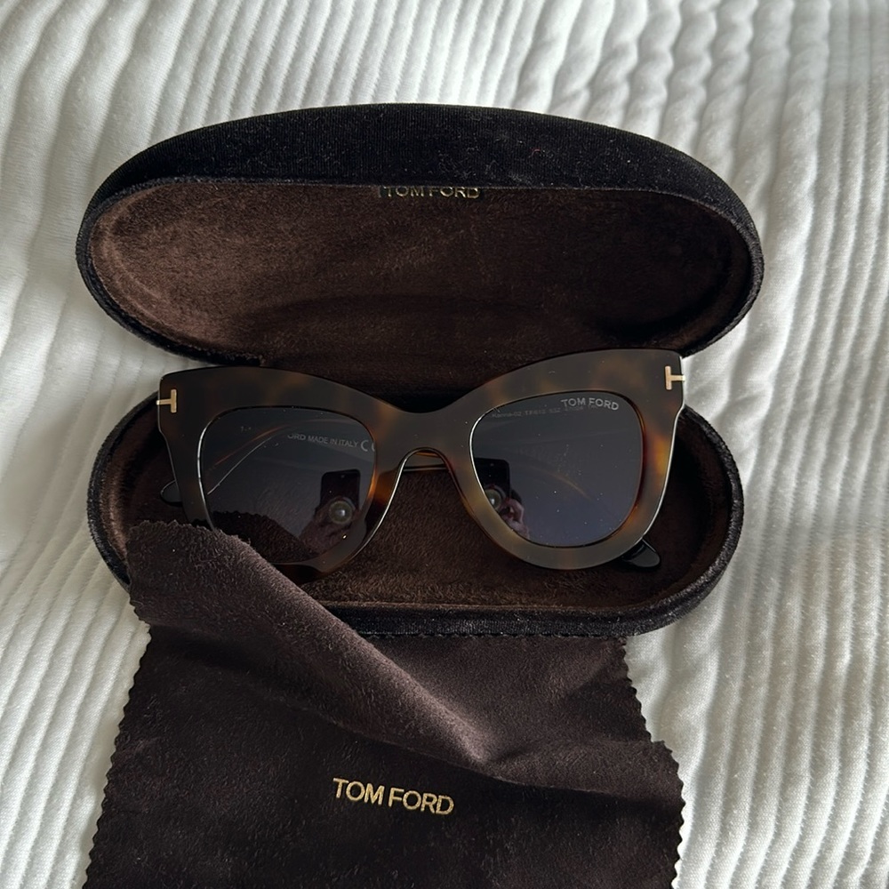 Tom Ford Karina tortoise